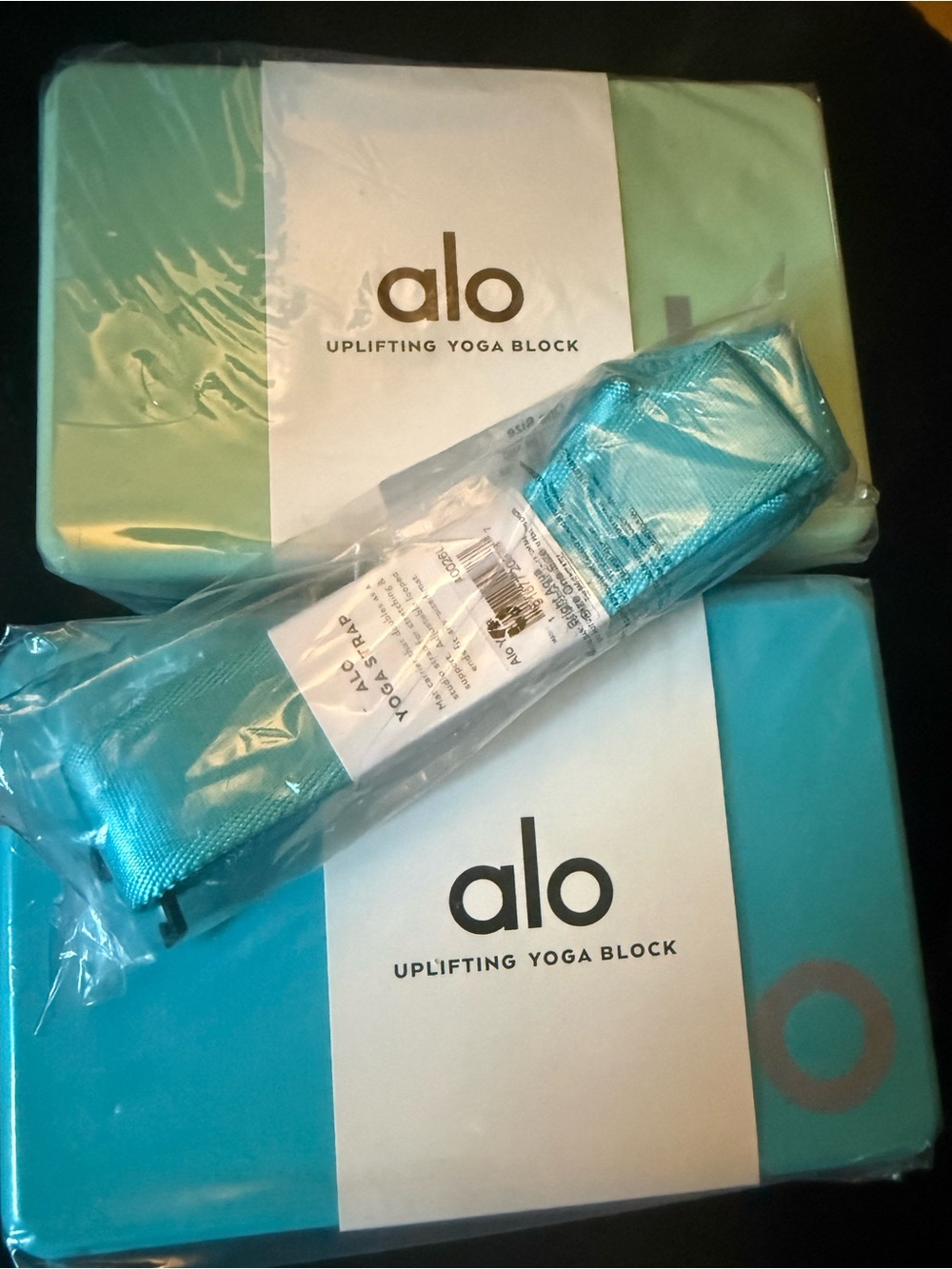 Alo uplifting yoga block
